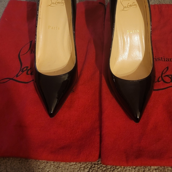 Louboutin black 85mm Pigalle patent leather pumps - Picture 8 of 8